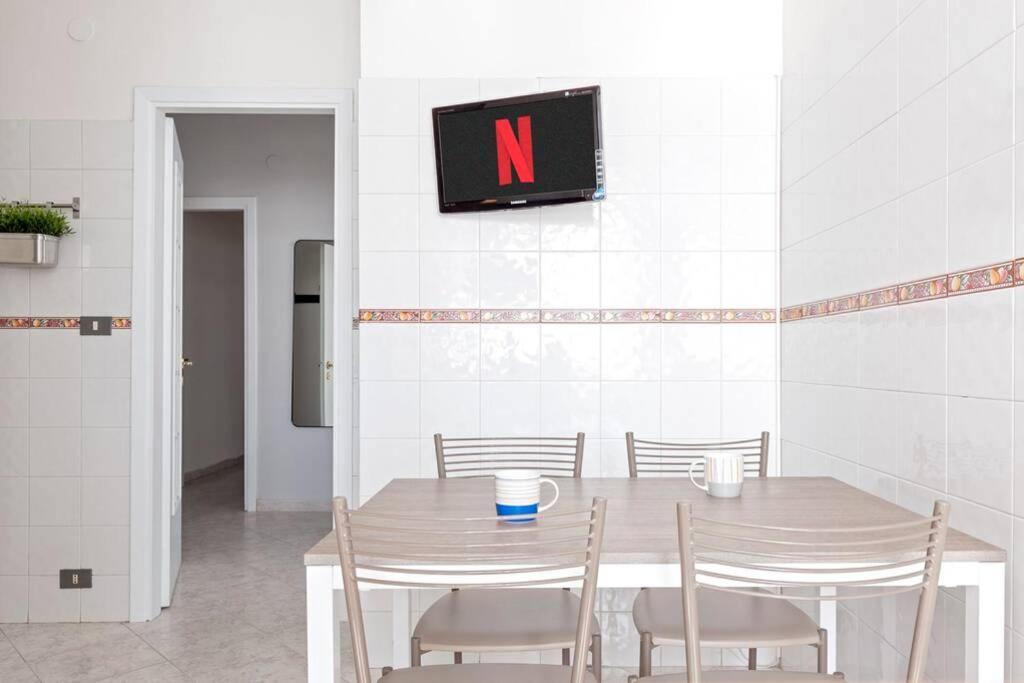 Free Parking Appartamento 5 Stelle Elegante Con Suite Livorno Exterior photo