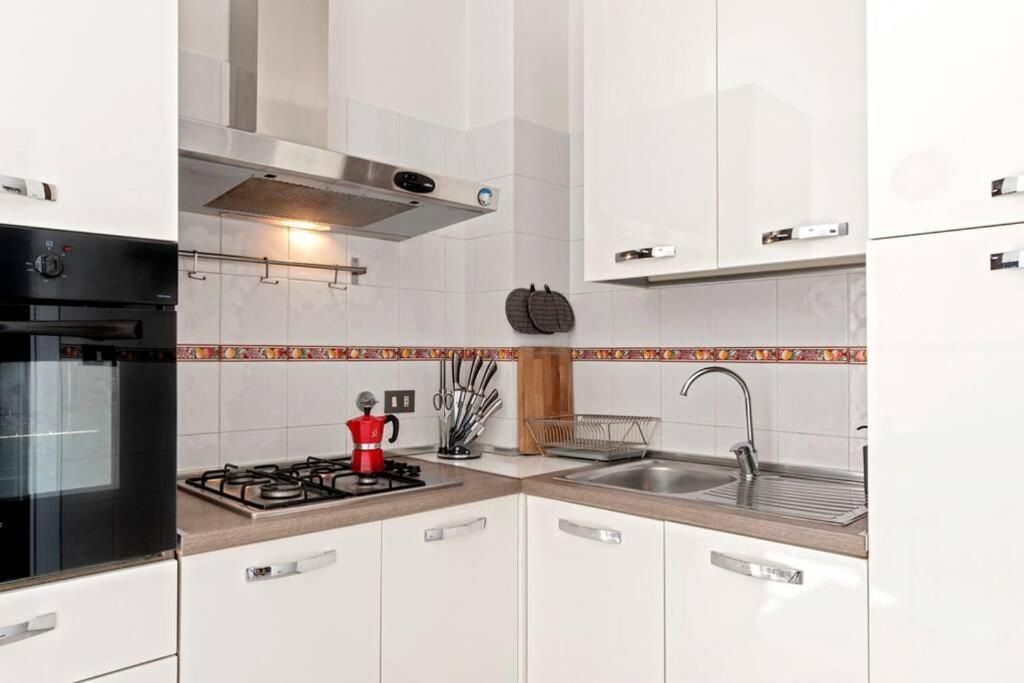 Free Parking Appartamento 5 Stelle Elegante Con Suite Livorno Exterior photo